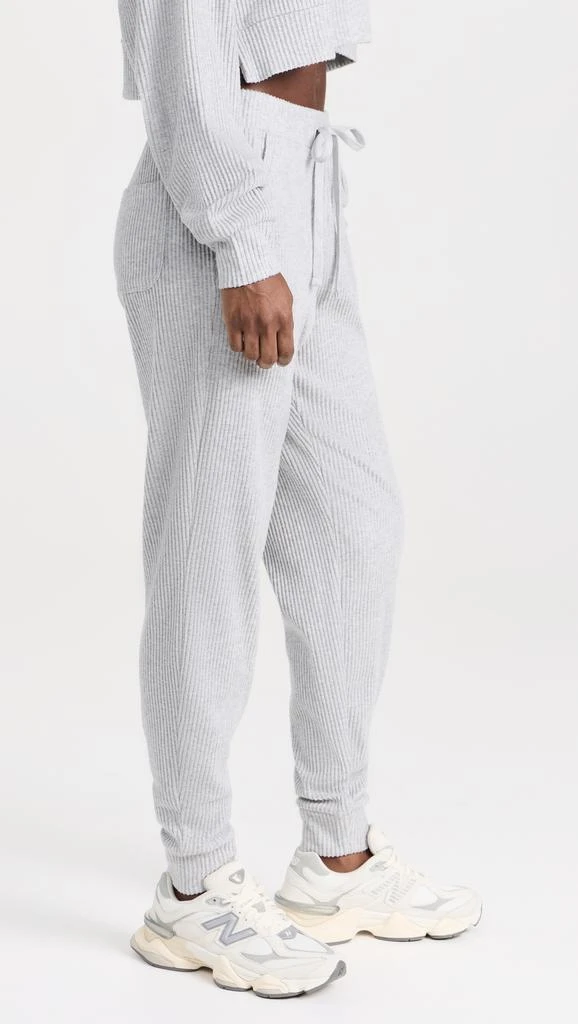 Alo Yoga Muse Sweatpants 3