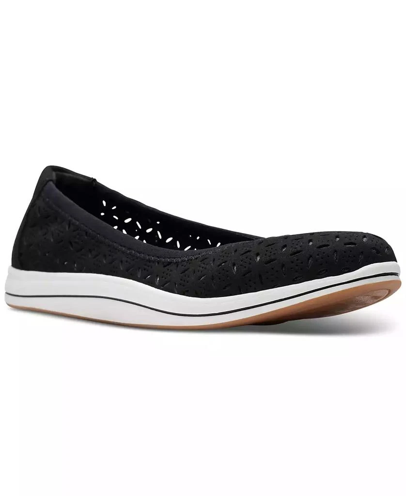 Clarks Women's Cloudsteppers Breeze Roam Perfed Flats 1