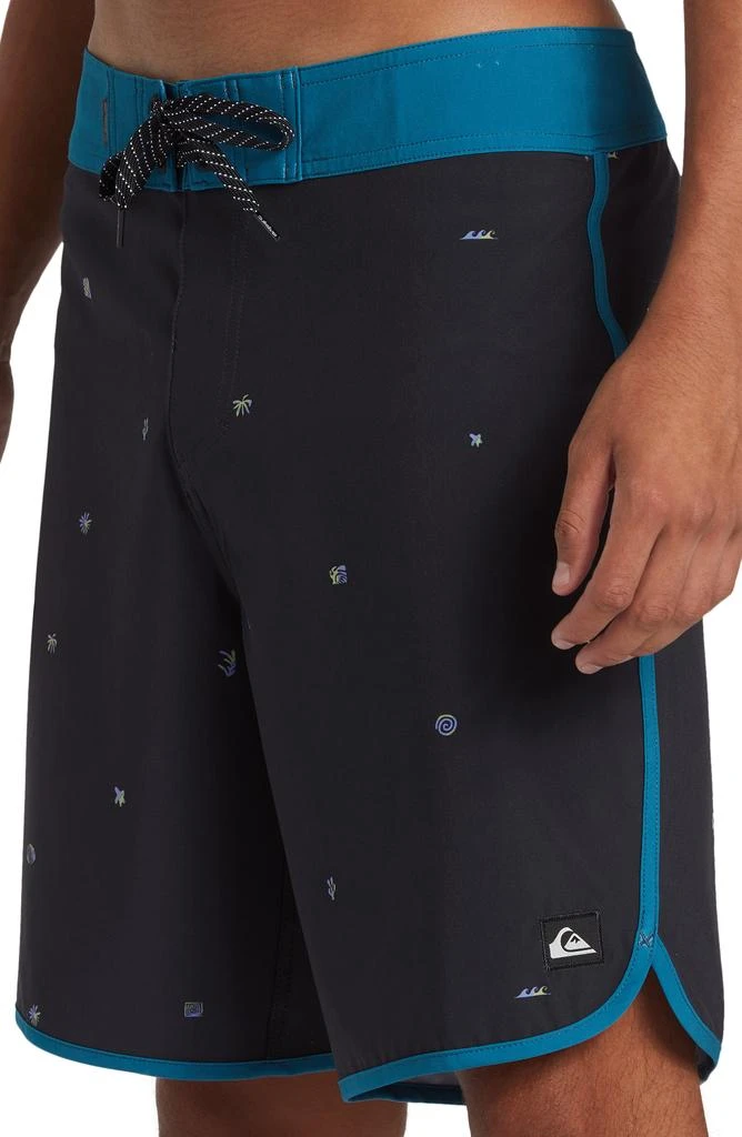 Quiksilver Surfsilk Scallop Board Shorts 4