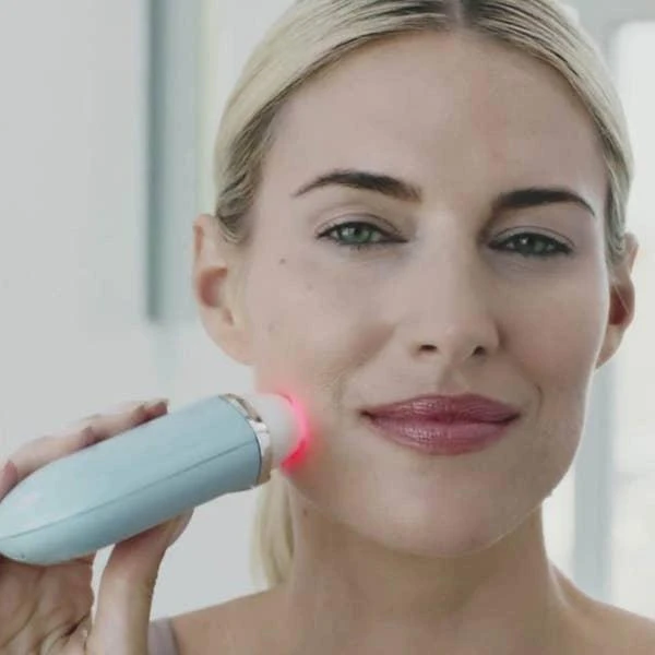 iluminage Iluminage Youth Activator Infrared LED Radio Frequency Anti-Aging Device & 2 Youth Activator Serums 1 kit 3