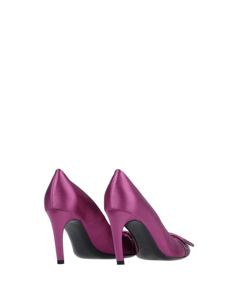 Roger Vivier Pump 2