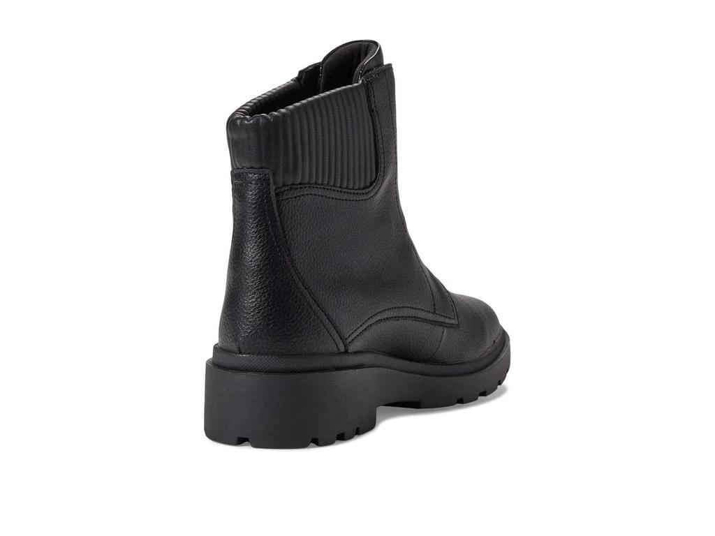 Clarks Calla Zip 5
