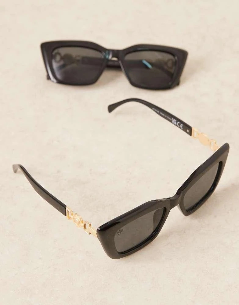 Jeepers Peepers Jeepers Peepers classic square sunglasses in black 2