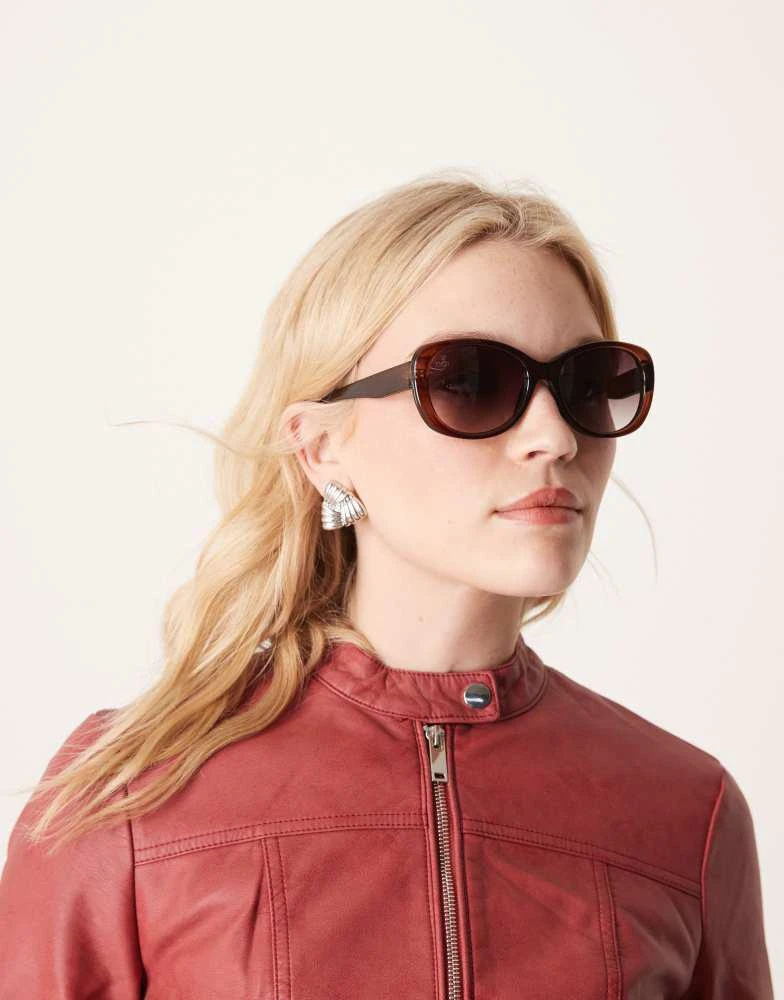 Jeepers Peepers Jeepers Peepers chunky square sunglasses in brown 1