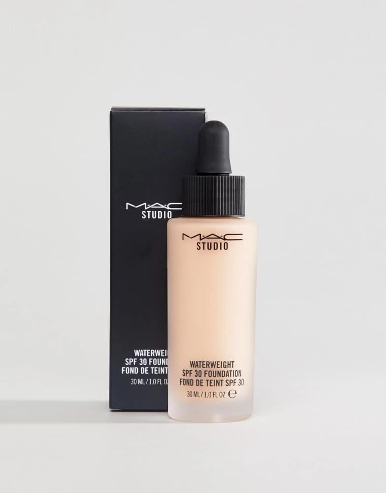 MAC MAC Studio Waterweight SPF 30/PA++ Foundation 18