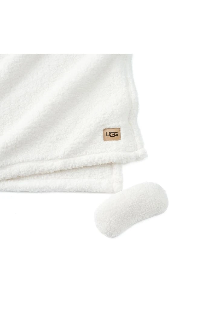 UGG Original Faux Shearling Throw Blanket 
Eye Mask Sleep Set 4