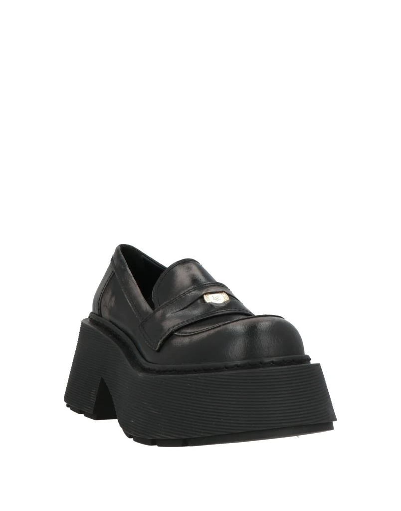 VIC MATIĒ Loafers 2