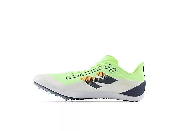 New Balance FuelCell MD500 v9 3
