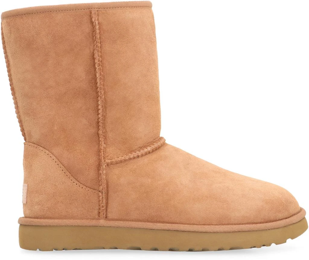 UGG BOOT CLASSIC SHORT II 2