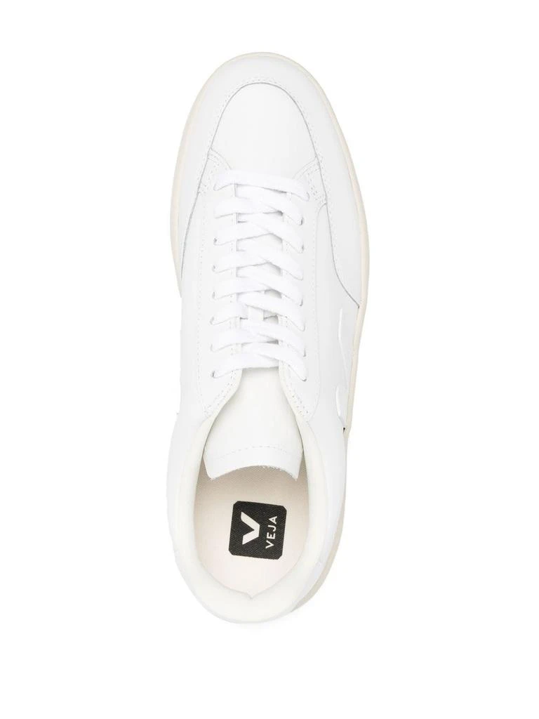 Veja V-12  SNEAKERS 4