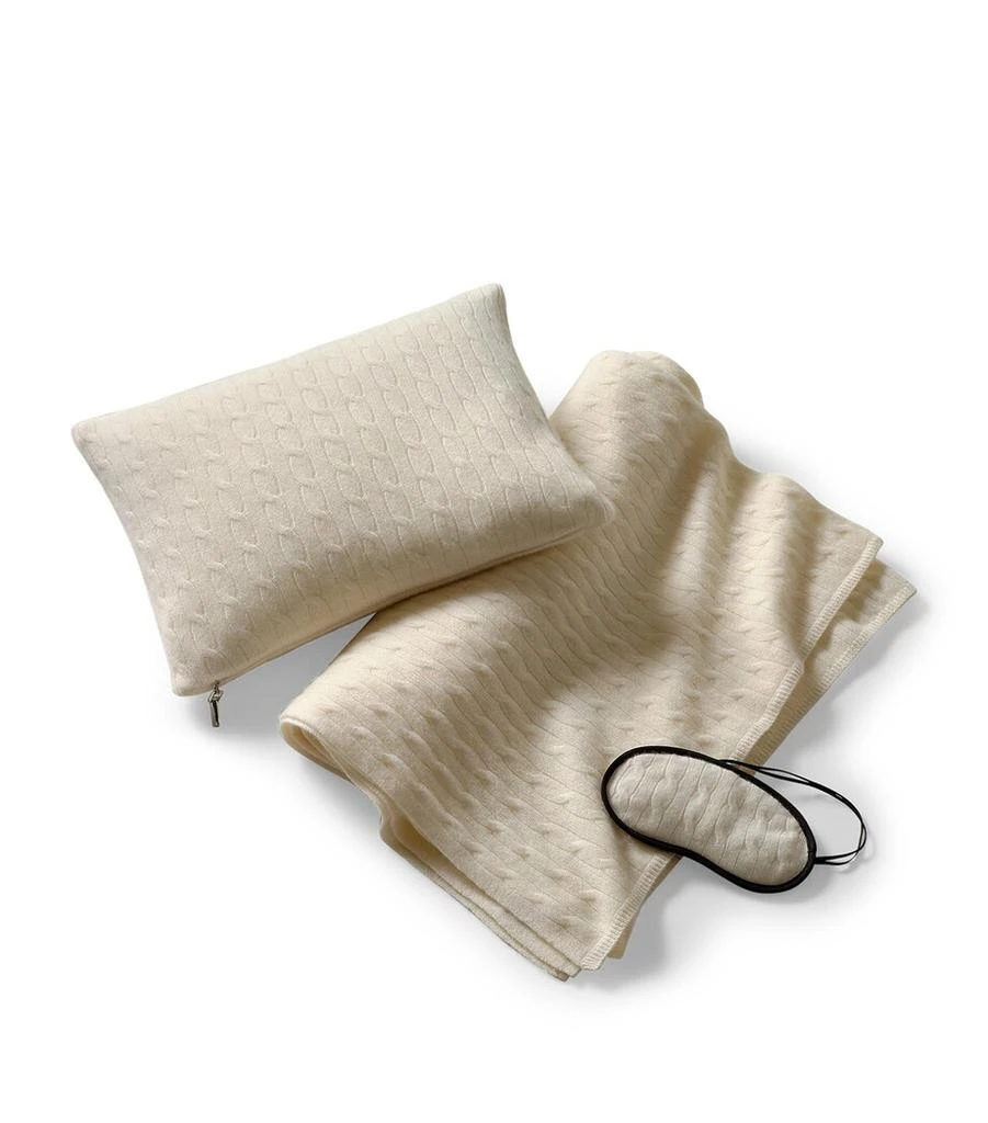 Ralph Lauren Cashmere Cable-Knit Travel Set 1