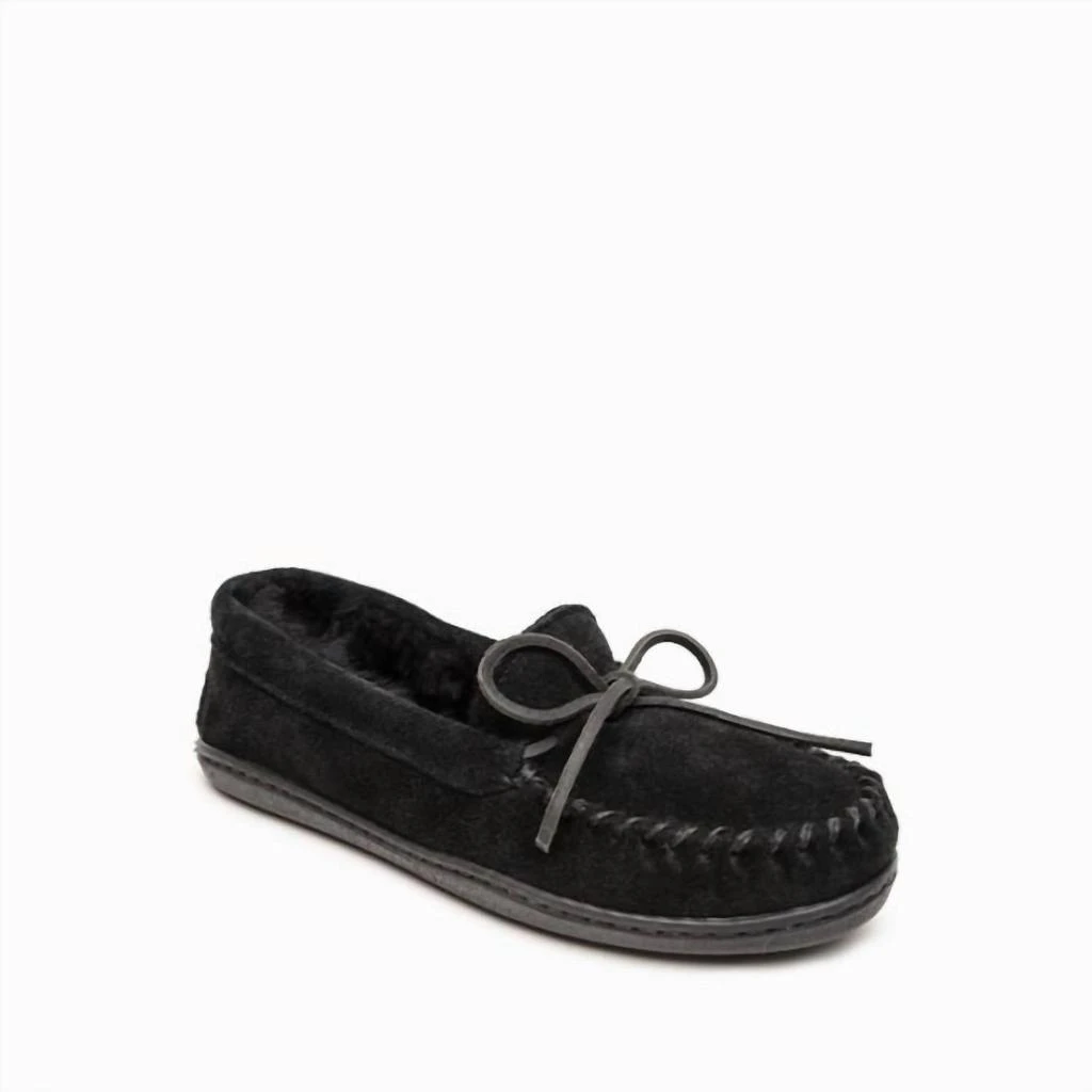Minnetonka Women's Sheepskin Hardsole Moccasins In Black 1
