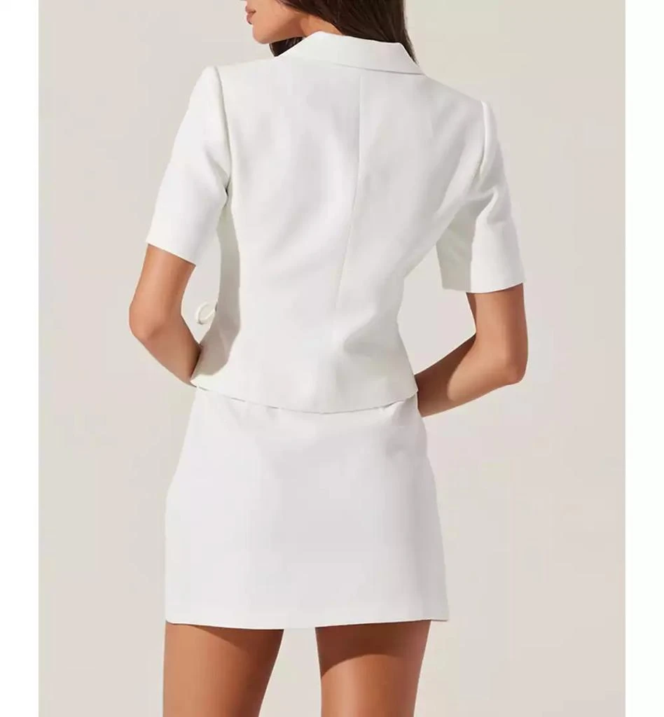 ASTR Women's Sophie Short-Sleeve Blazer 2
