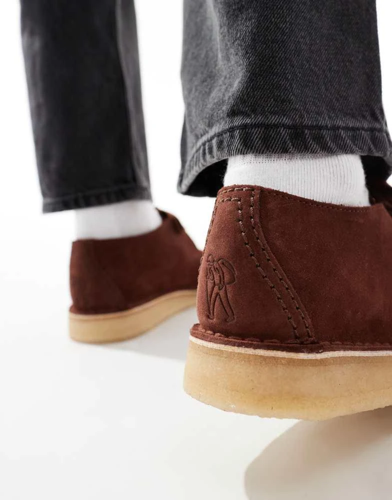 Clarks Clarks Orginals Desert Trek shoes in dark brown 4