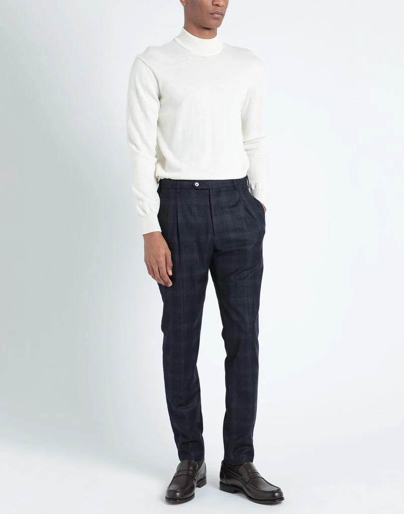TSD12 Turtleneck 2