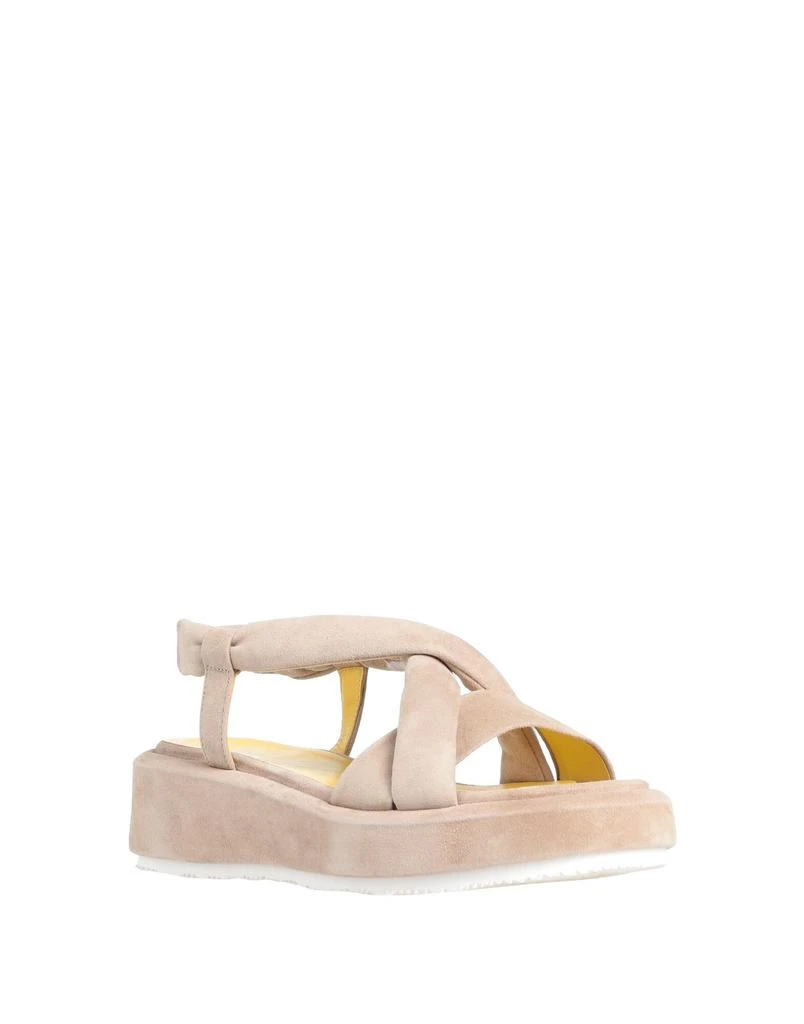 CALPIERRE Sandals 2