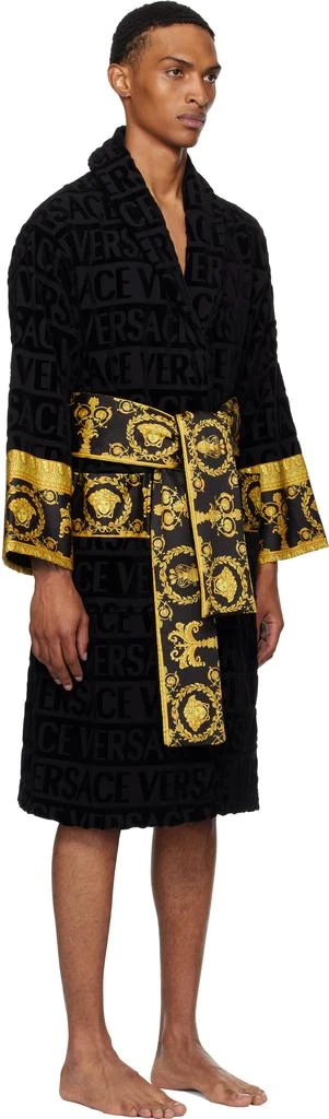 Versace Black
I Heart Baroque
Bathrobe 2