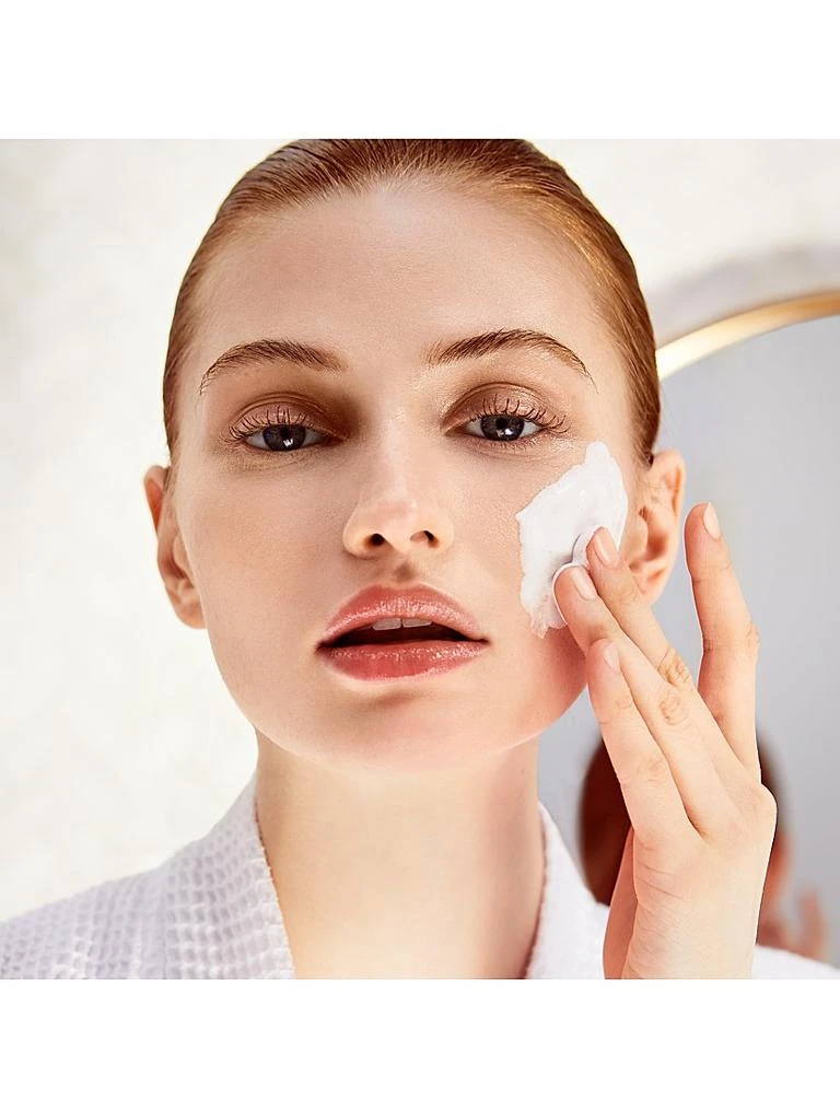 Cle de Peau Softening Cleansing Foam 5