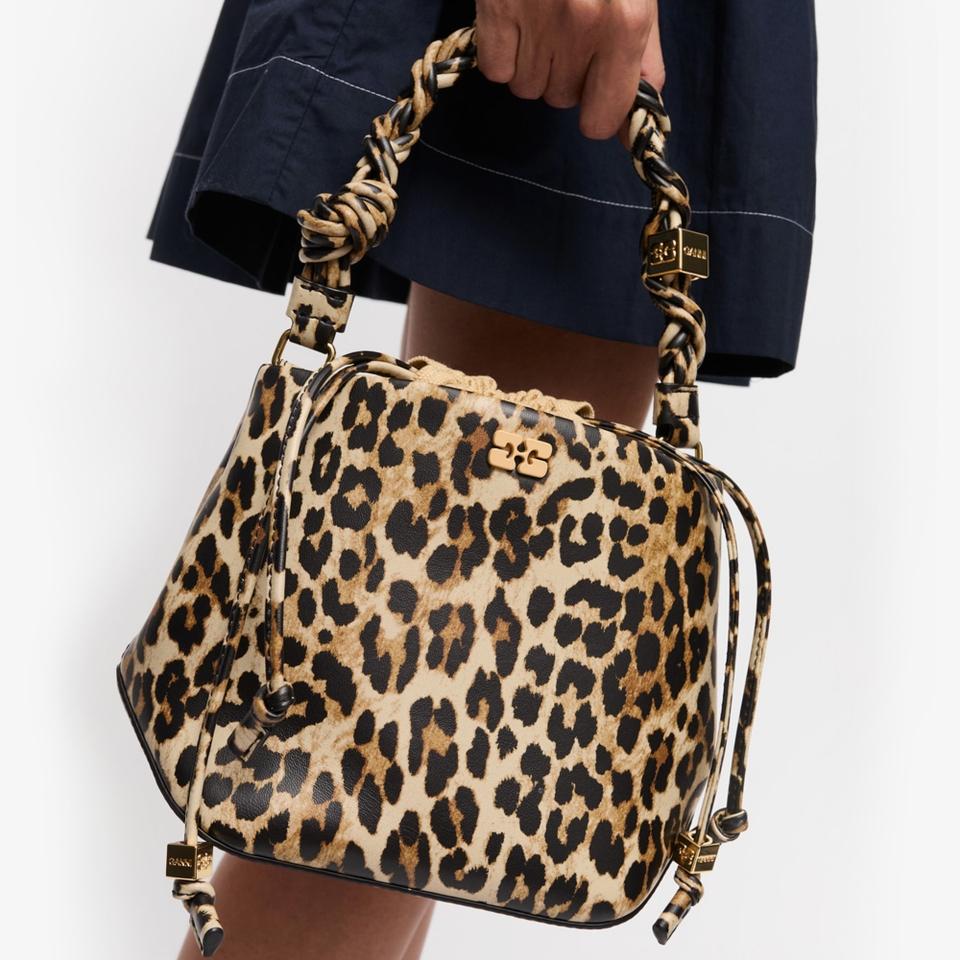 Ganni Ganni Ganni Bou Leather-Blend Bucket Bag