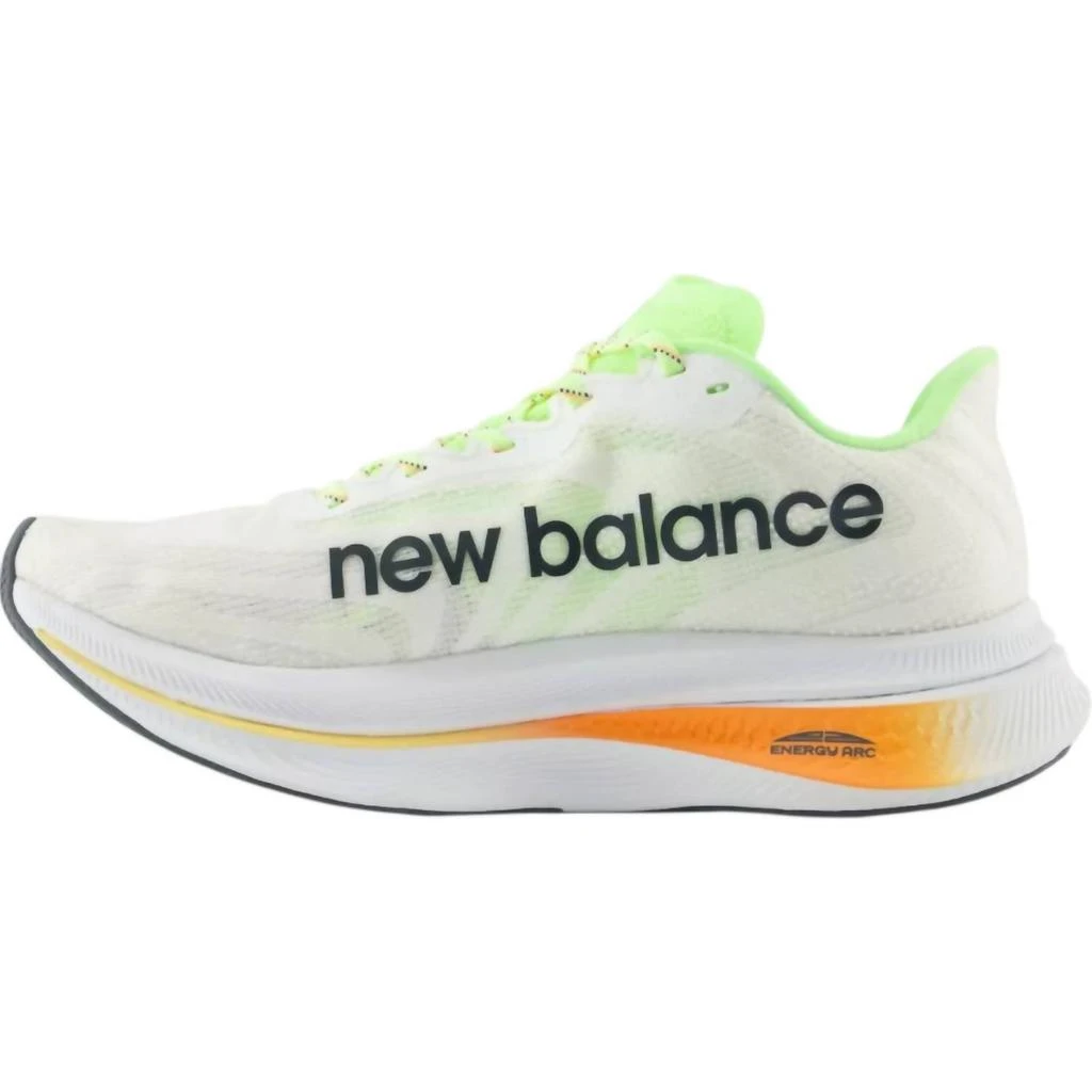 New Balance New Balance - Women's Supercomp Trainer V2 Sneaker 2