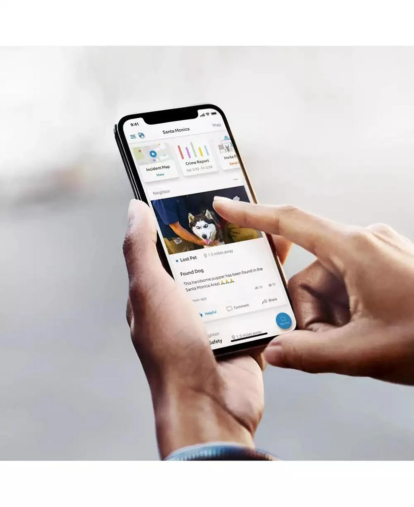 ring Spotlight Cam Plus Plug-in Black 3