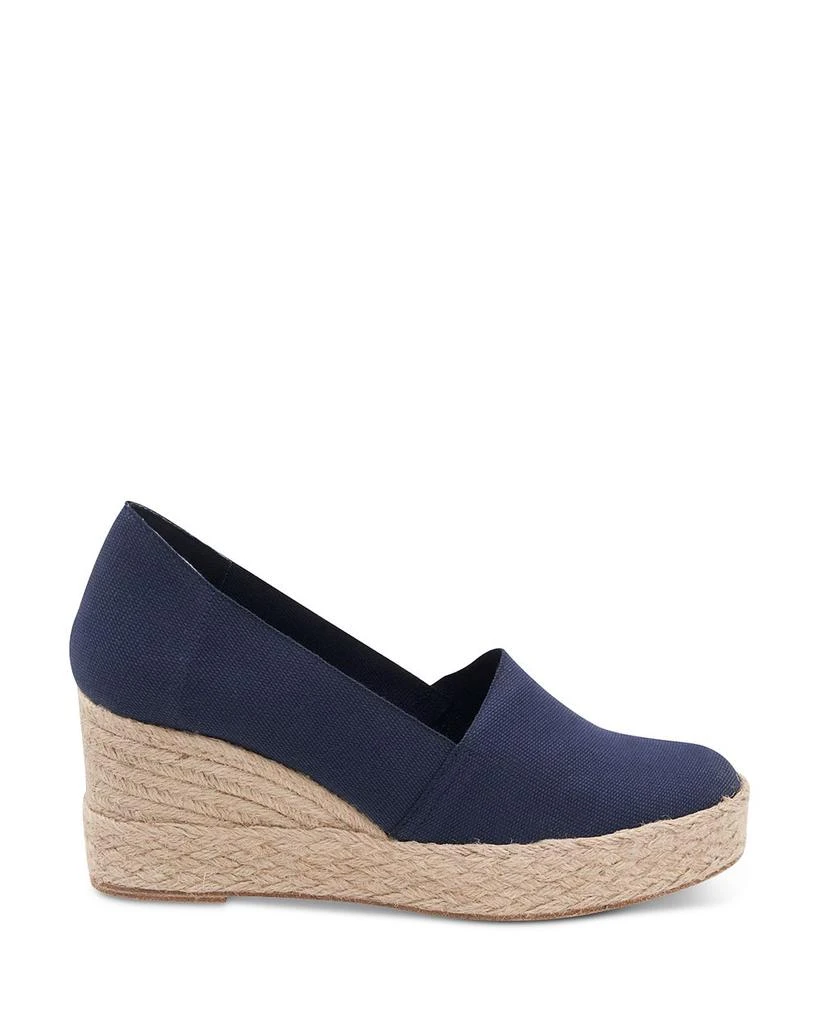 Andre Assous Women
s Patti Espadrille Wedge Pumps 2