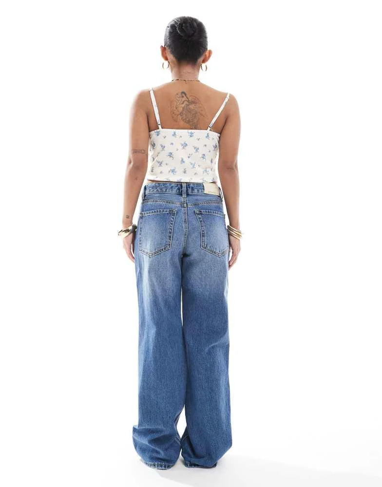 Stradivarius Stradivarius Petite D92 denim straight jeans in dark wash 2