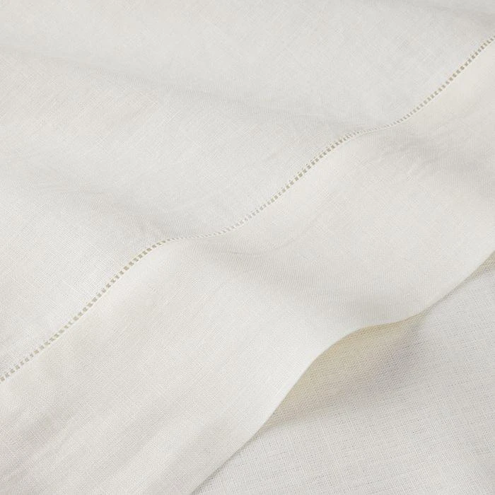 Sferra Festival Tablecloth, 66" x 106" 2