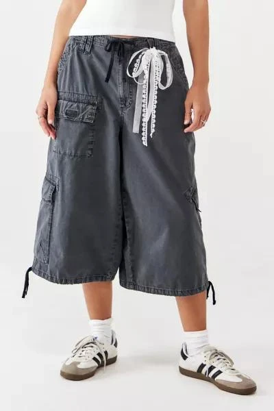 BDG BDG Detroit Washed Black Cropped Cargo Pant 2