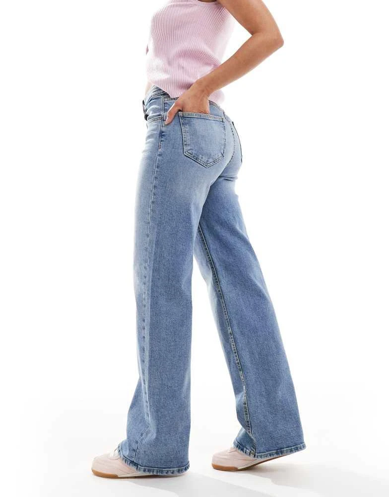ONLY ONLY Juicy high waisted wide leg jeans in mid blue 2