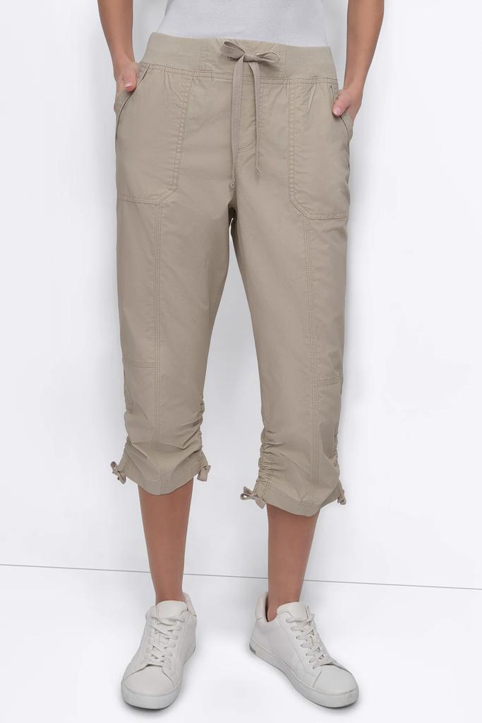 DKNY HIGH-RISE SHIRRED UTILITY CAPRI PANT