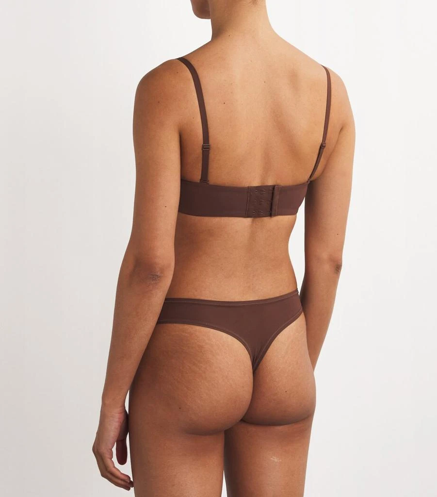 SKIMS Fits Everybody Strapless Bra 3
