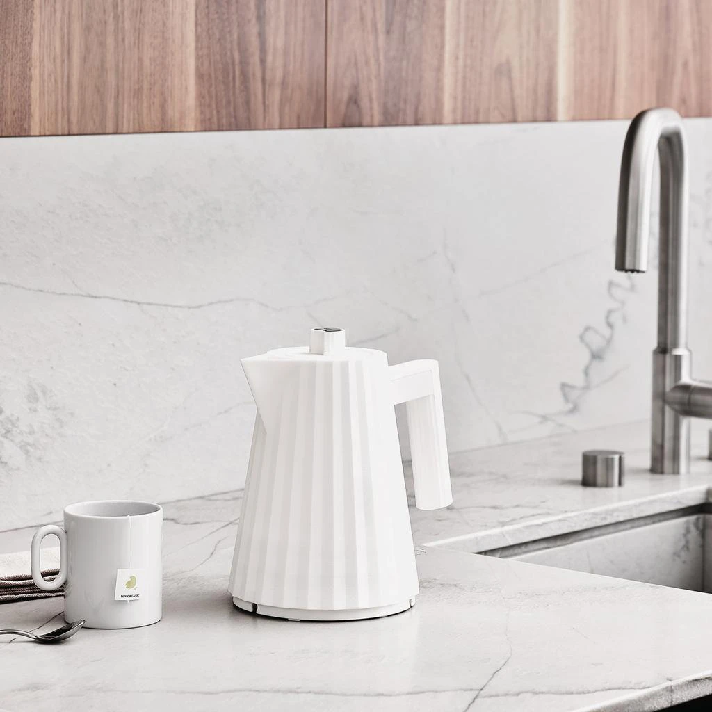 Alessi Electric Kettle - Plisse White - 1L 2