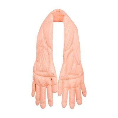 Chen Peng Lover's Cuddle gloves 1