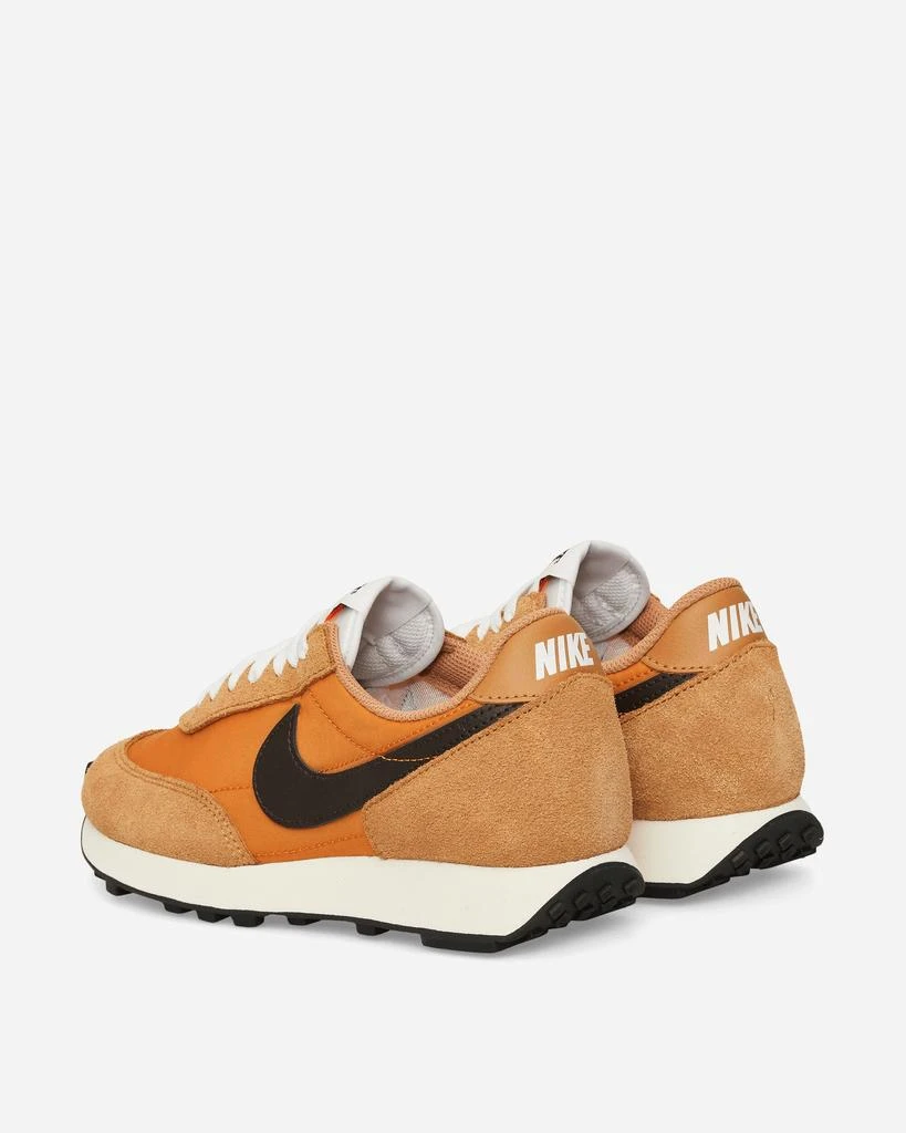 NIKE Daybreak Sneakers Flax / Velvet Brown 4