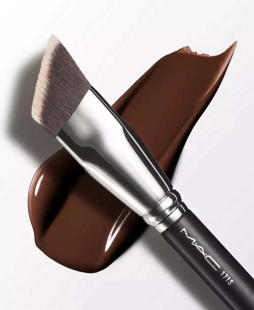 MAC 171S Smooth Edge All Over Face Brush 6