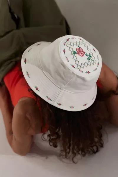 Urban Outfitters UO Embroidered Rose Bucket Hat 1