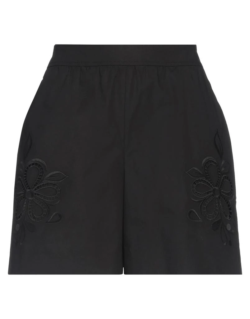 Boutique Moschino Shorts & Bermuda 1