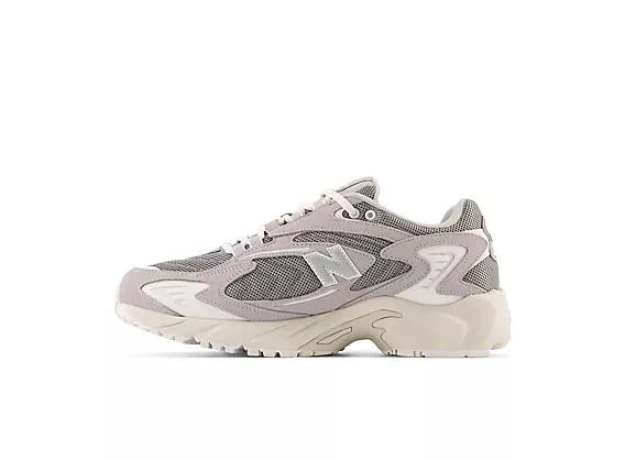 New Balance 725V1 3
