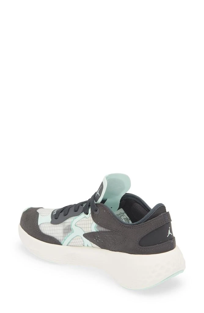 Jordan Delta 3 Low Sneaker 2