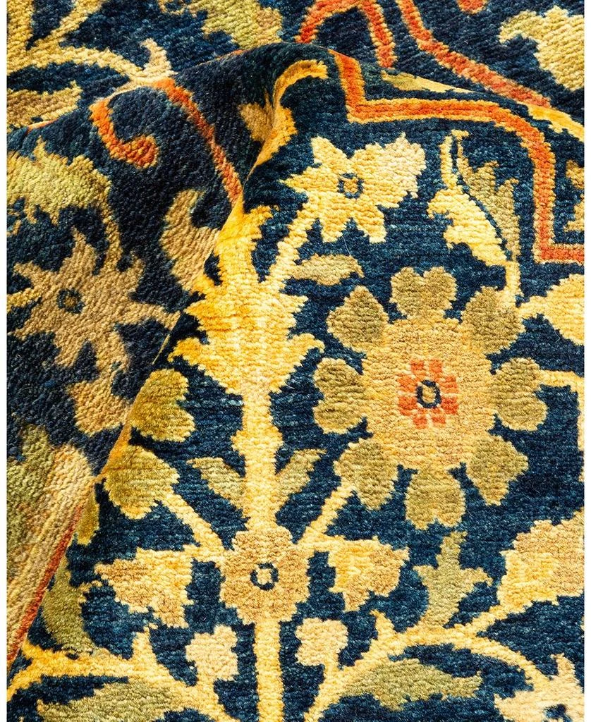 Bloomingdale
s Mogul M1399 Area Rug, 6
1" x 9
1" 3