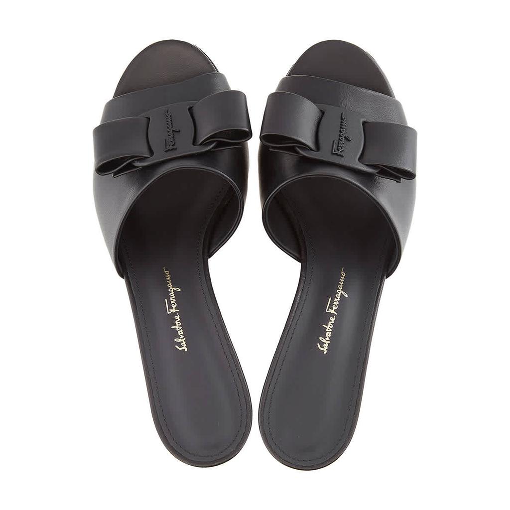 美品 Salvatore Ferragamo ミュール ヴァラ VALERY Salvatore Ferragamo Black Valery Leather Bow Mules Sandals