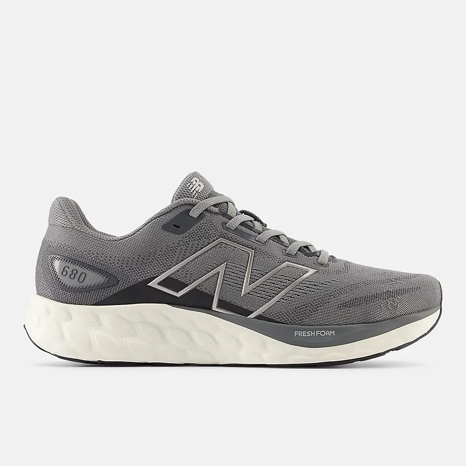 New Balance Fresh Foam 680v8