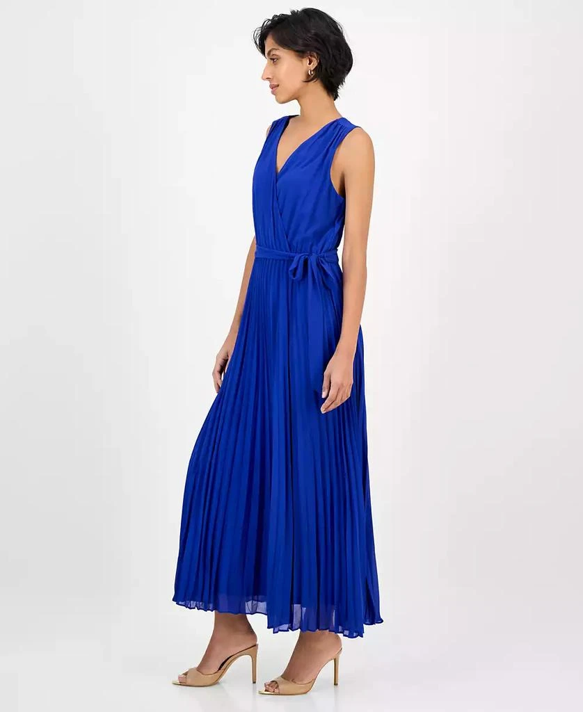 Sandra Darren Women's Sleeveless Pleated Maxi Dress 3