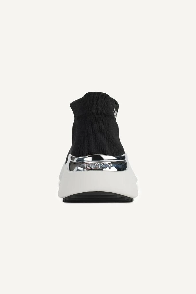 DKNY ZHAVIA SLIP ON SNEAKER 4