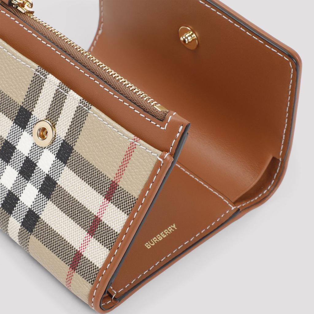 Small burberry wallet online