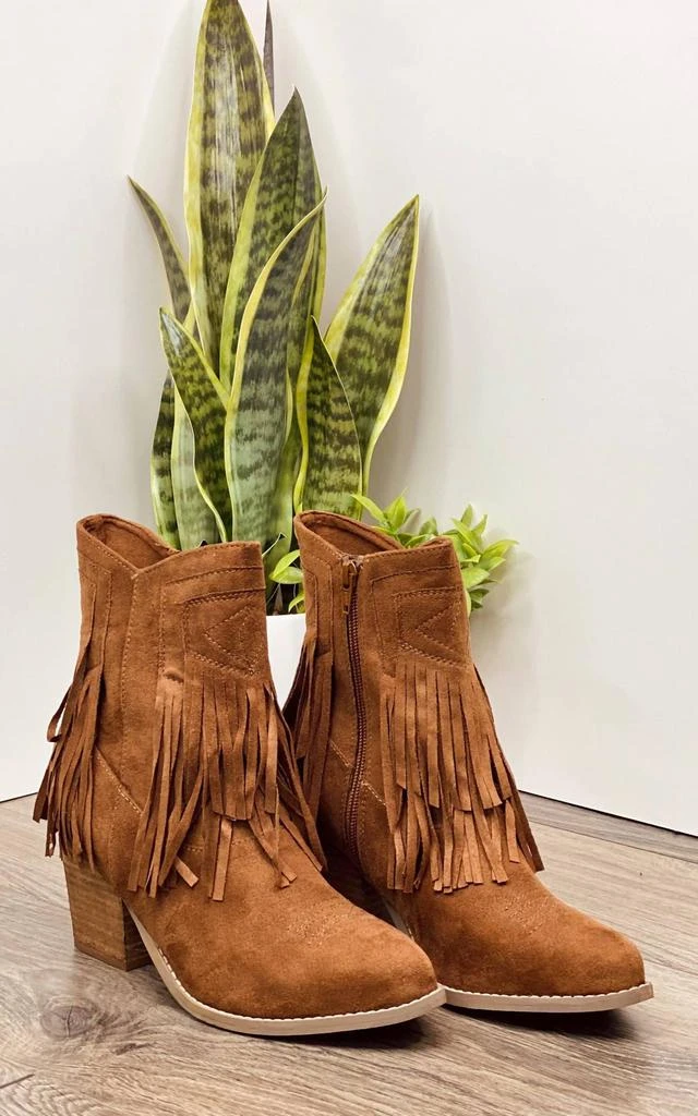 Not Rated Women's Sandra Fringe Booties 5