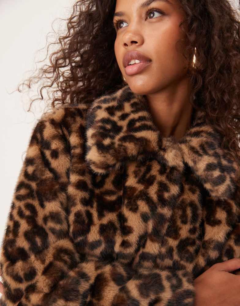 Abercrombie & Fitch collared borg jacket in leopard print – On