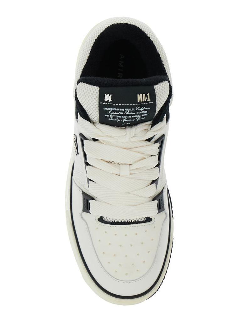 さしみ様 White Low Top Sneakers With Logo Patch On Side And Tongue In