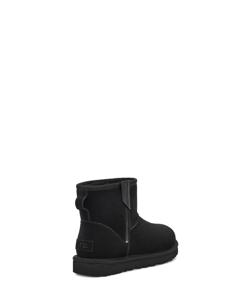 UGG Classic Mini Bailey Zip 5